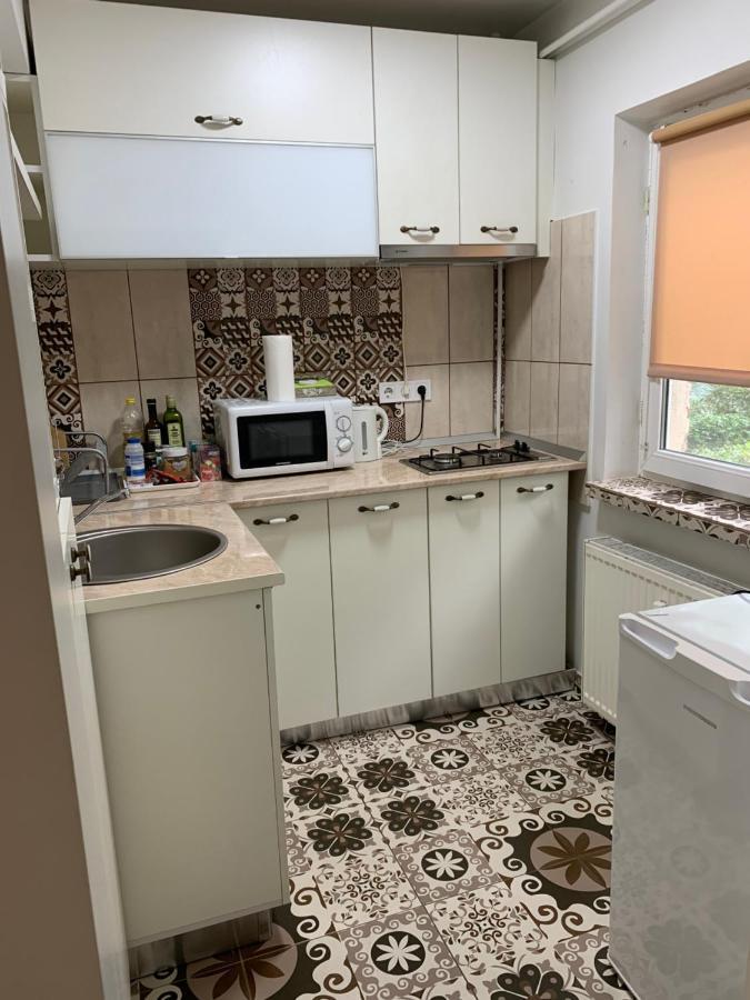 Cozy Apartment In A Quiet Area Craiova Kültér fotó