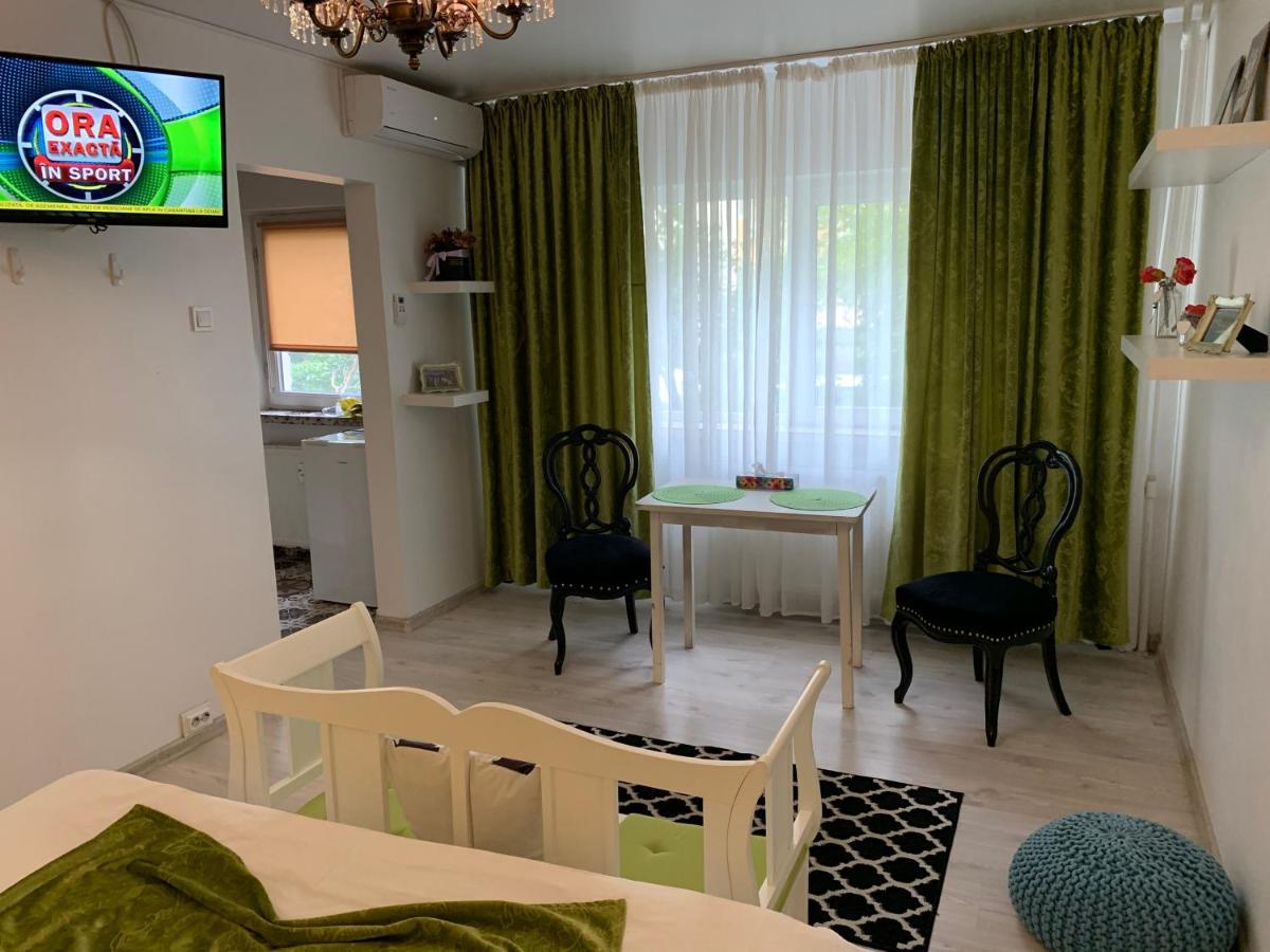 Cozy Apartment In A Quiet Area Craiova Kültér fotó
